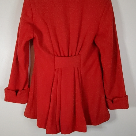 Red Mod 60s-style Wool Peacoat with Bold Black Buttons - Picture 5 of 16